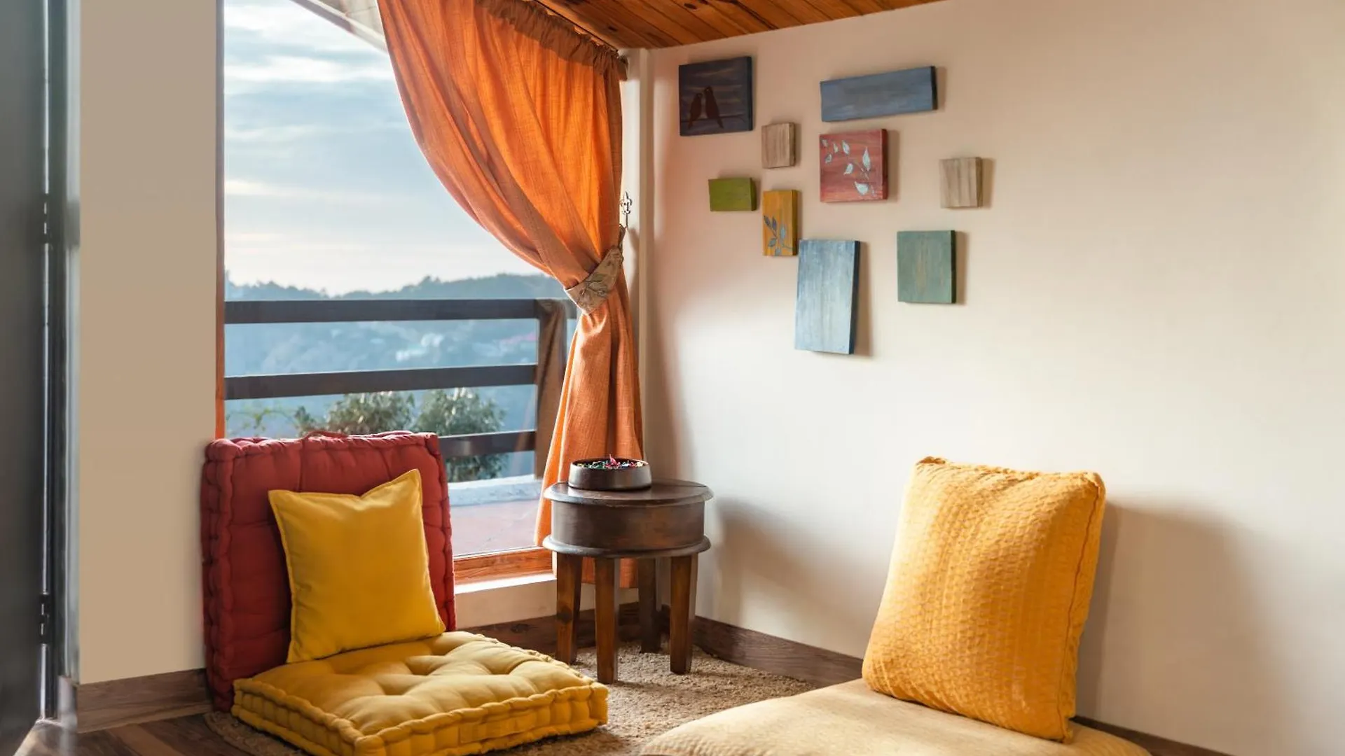 מלון שימלה Woodsmoke Retreat אתר נופש