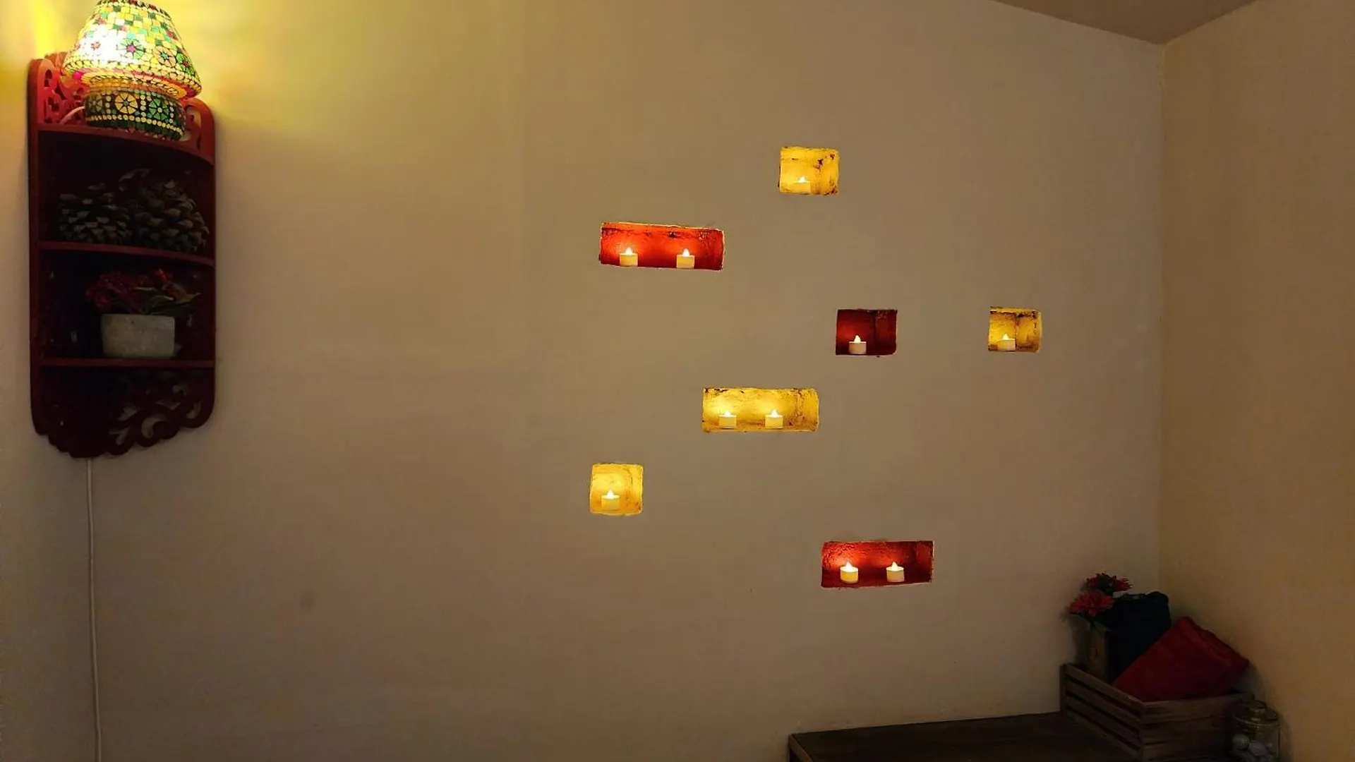 אתר נופש מלון שימלה Woodsmoke Retreat