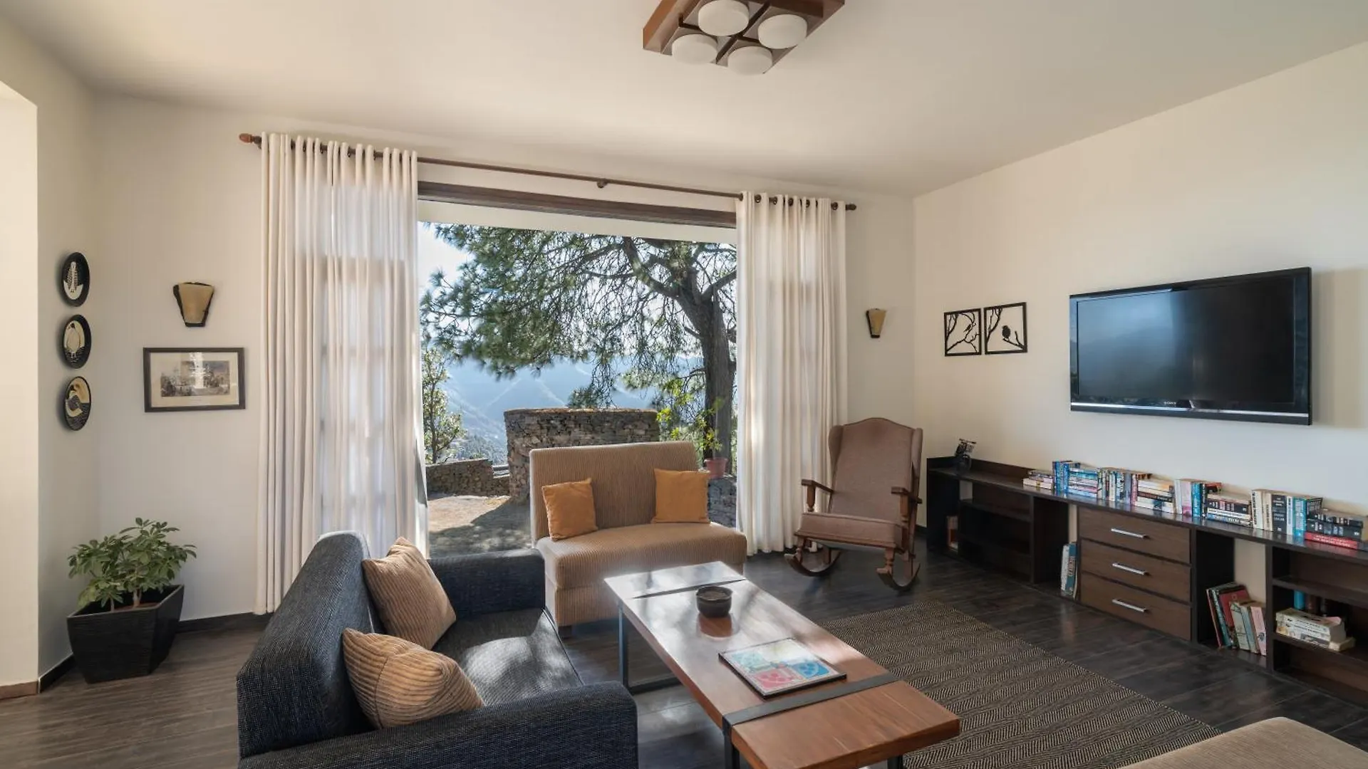 מלון שימלה Woodsmoke Retreat אתר נופש
