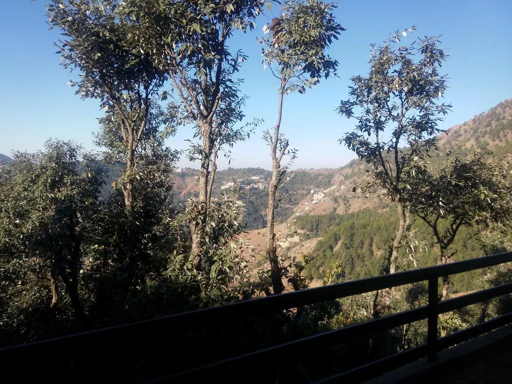 מלון שימלה Woodsmoke Retreat 4*,  הודו