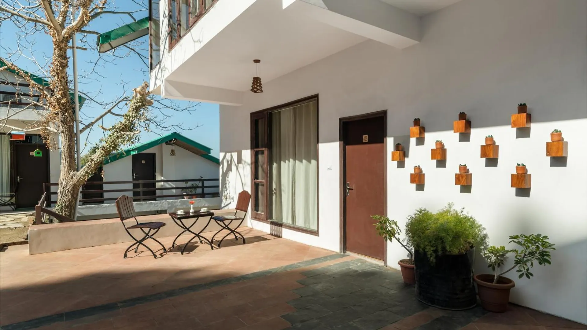 Woodsmoke Retreat Hotel Shimla Resort