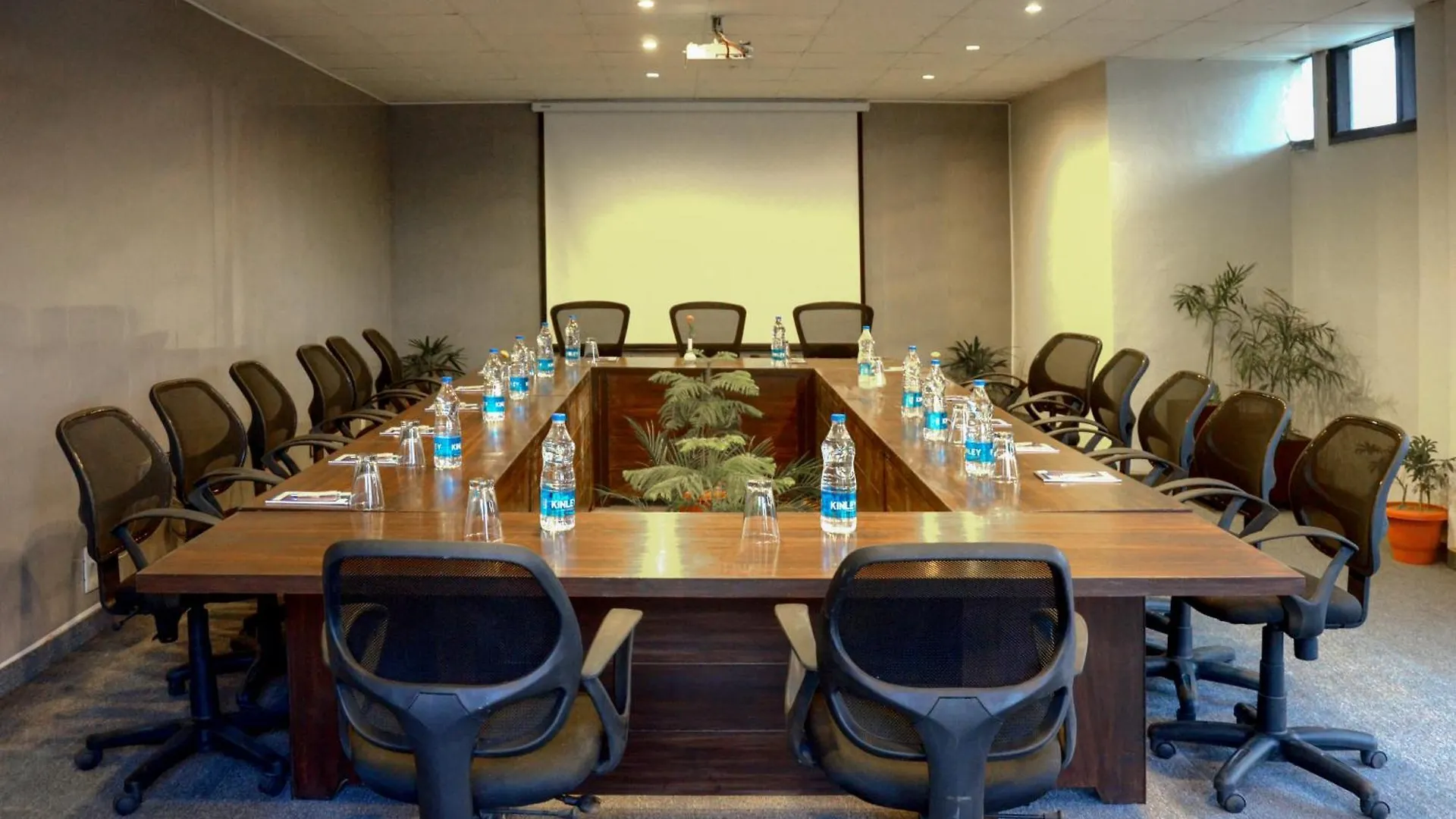 Woodsmoke Retreat Hotel Shimla