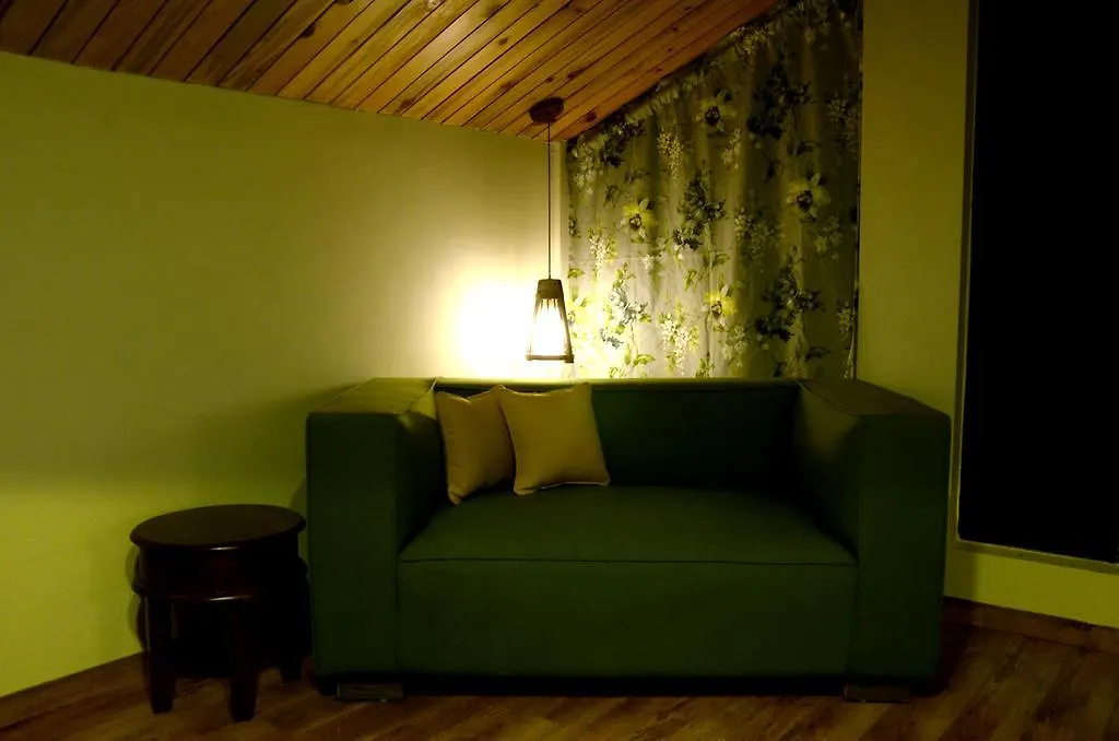 Woodsmoke Retreat Hotel Shimla 4*,